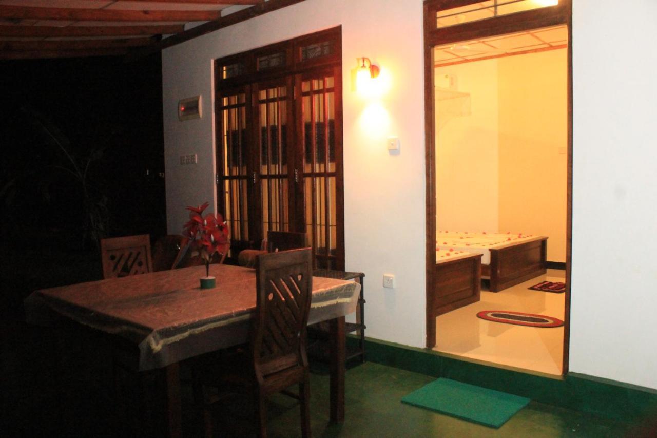 Lucky Villa 锡吉里亚 外观 照片