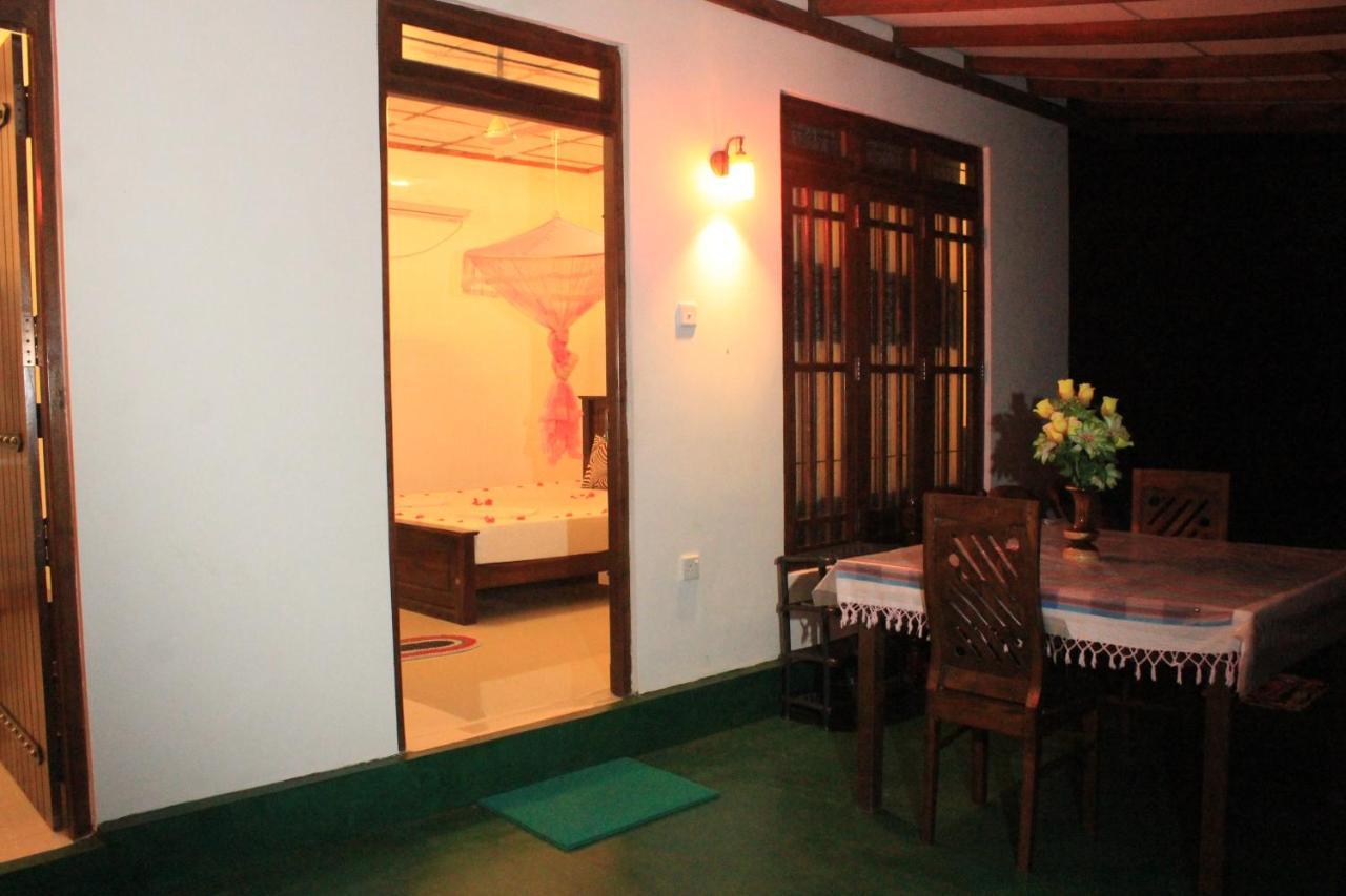 Lucky Villa 锡吉里亚 外观 照片